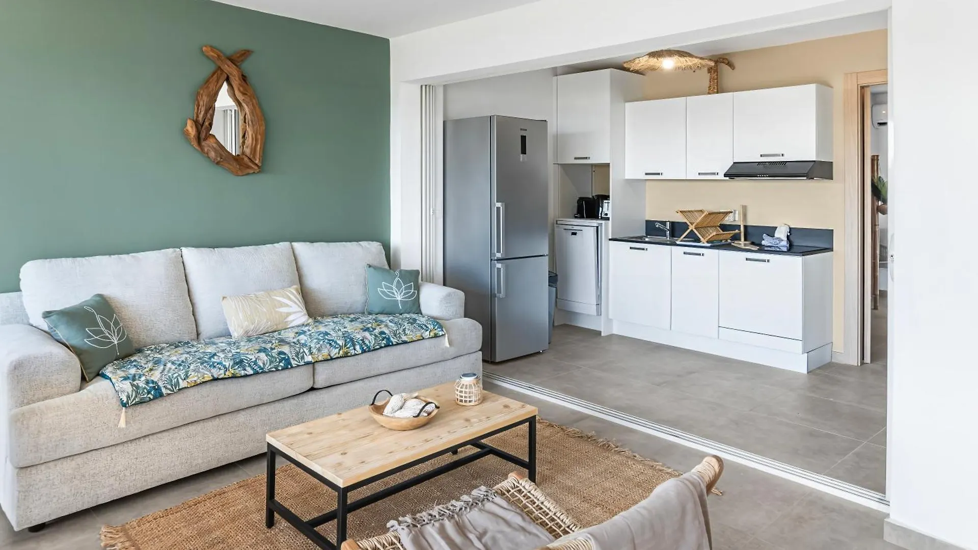 New Appartement 1Ch 4P Vue Mer Sur Les Hauteurs De La Baieorientale 0*, Orient Bay