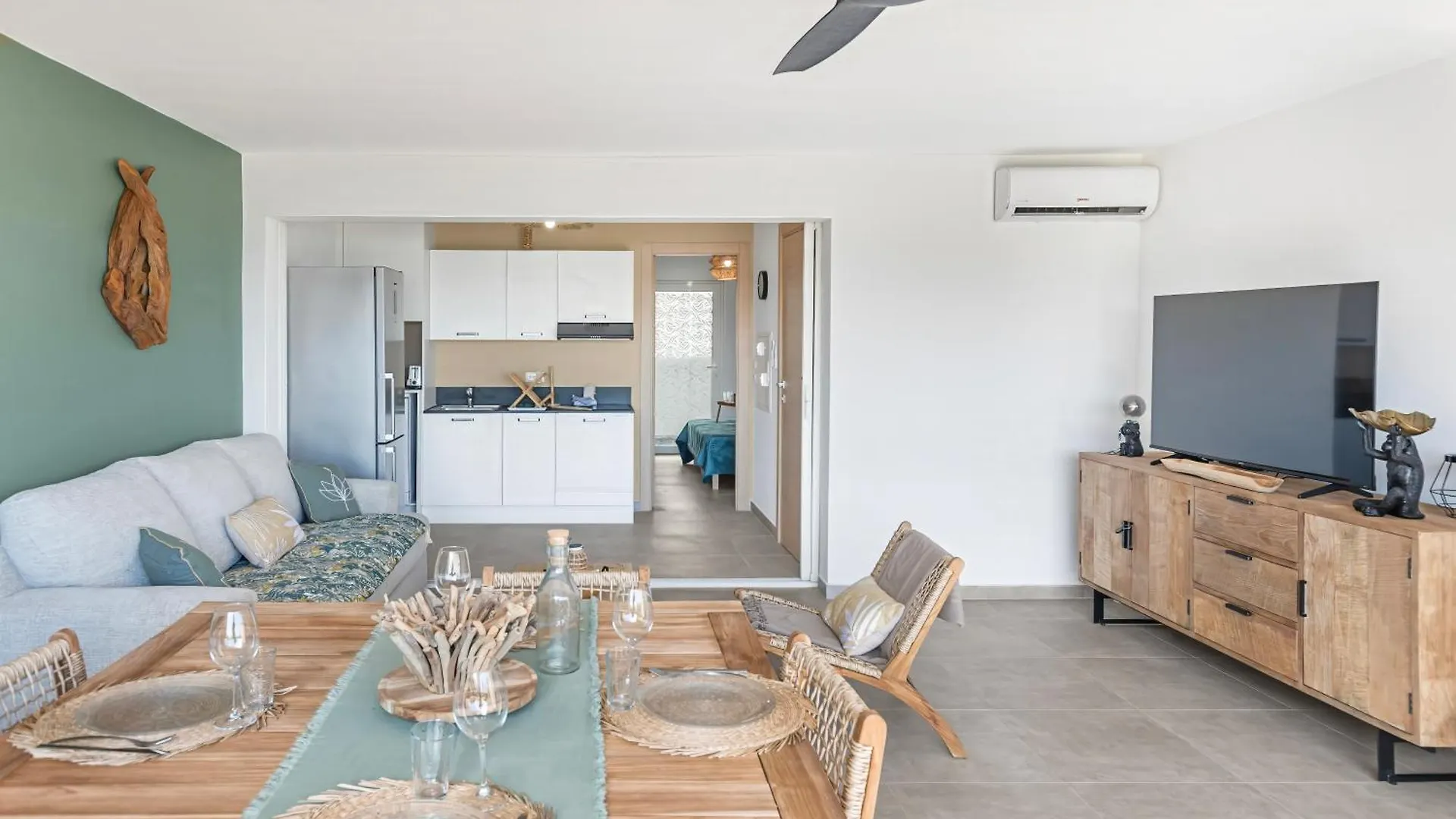 New Appartement 1Ch 4P Vue Mer Sur Les Hauteurs De La Baieorientale 아파트 오리엔트베이